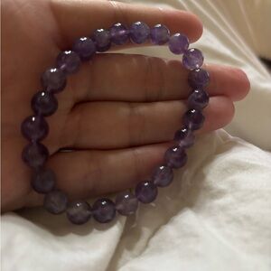 NEW AMETHYST PURPLE AUTHENTIC STRETCHY BEADED BRACELET.